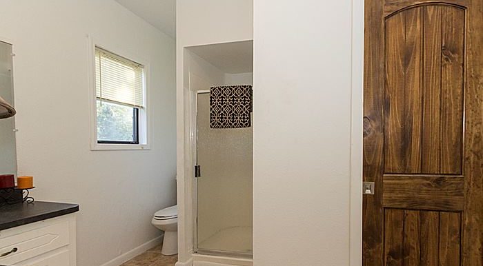 12_3504-w-edison-street-tulsa-real-estate-for-sale-masterbathroom_700