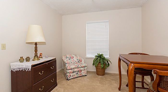 20_4012-e-87th-place-tulsa-real-estate-for-sale-bedroom2_700