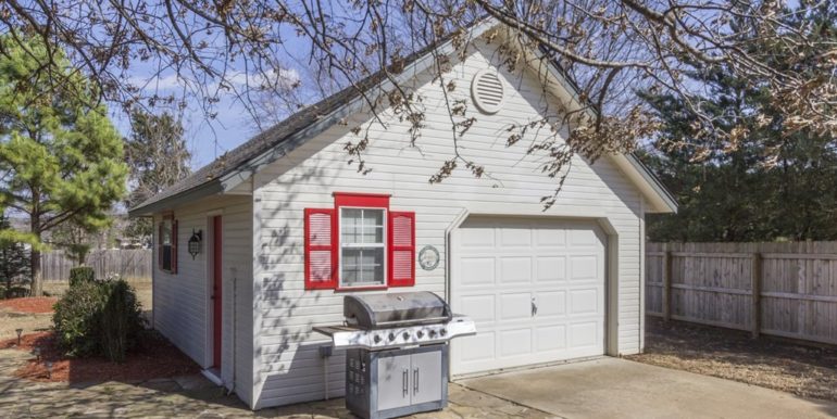 022_Detached Garage