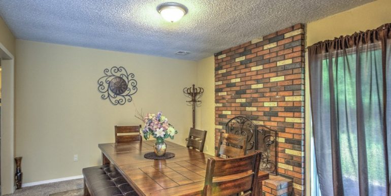 Sapulpa Real Estate for Sale - 1810 S Muskogee Street - 008_Dining Room