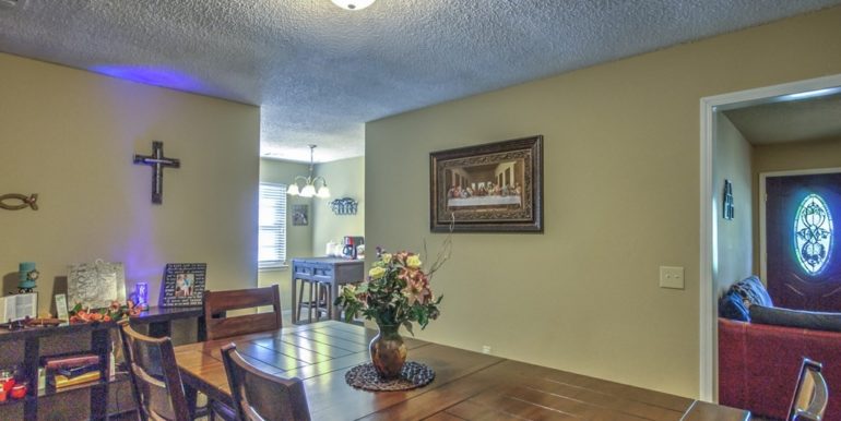 Sapulpa Real Estate for Sale - 1810 S Muskogee Street - 009_Dining Room