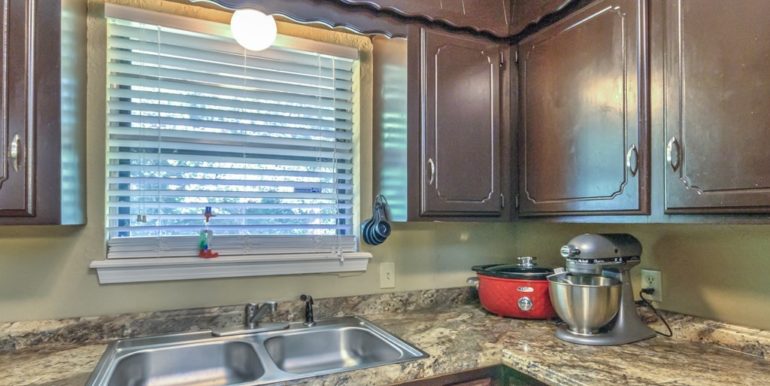 Sapulpa Real Estate for Sale - 1810 S Muskogee Street - 013_Kitchen