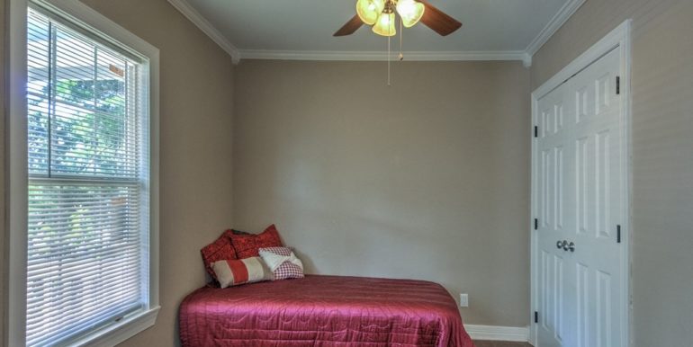 019_BedroomOwen Park Real Estate for Sale - 508 N Santa Fe Avenue -