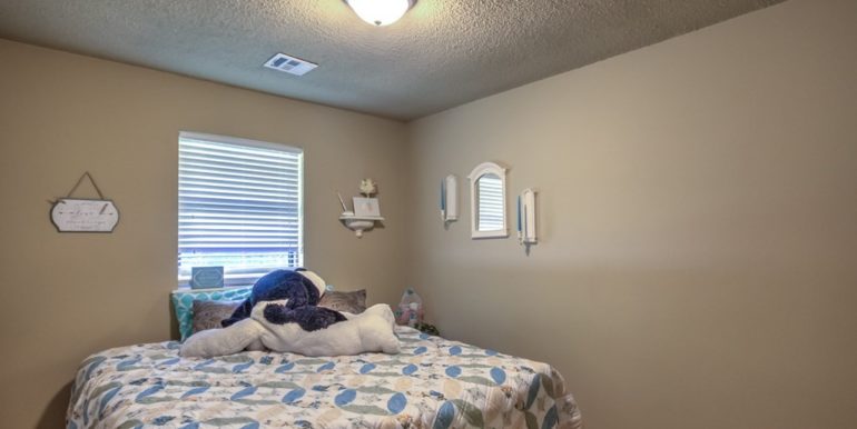 Sapulpa Real Estate for Sale - 1810 S Muskogee Street - 020_Bedroom