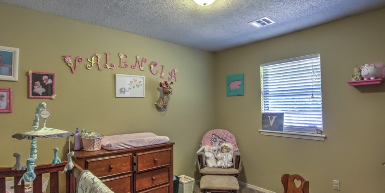 Sapulpa Real Estate for Sale - 1810 S Muskogee Street - 021_Bedroom