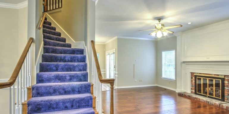 Claremore Real Estate for Sale - 608 1/2 Blue Starr Dr - 004_StairwayLiving Room