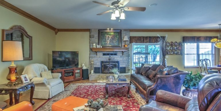 Pryor Real Estate Acreage for Sale | 1661 W 470 Road - 010_Living Room