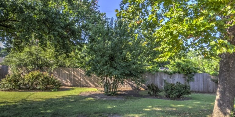 Patrick Henry Real Estate for Sale - 4178 E 45th St Tulsa - 027_Back Yard