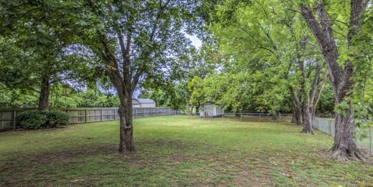 Claremore Real Estate for Sale - 608 1/2 Blue Starr Dr - 027_Back Yard