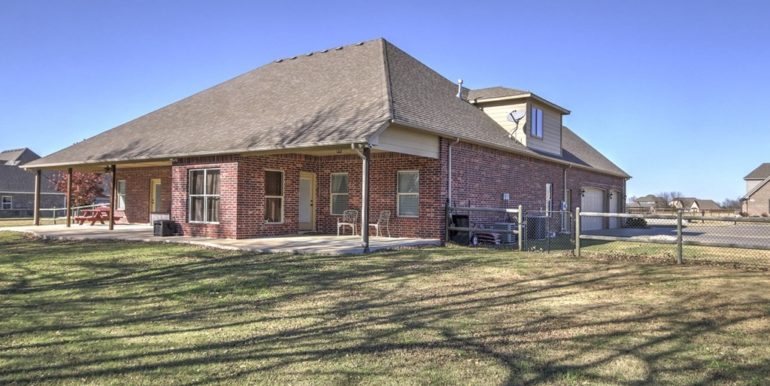 Claremore Real Estate for Sale | 5168 E Hickory Meadow Drive | 036_Back of Home