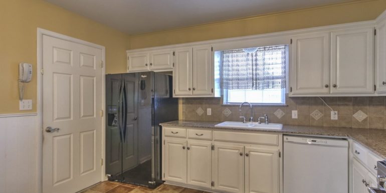 Sand Springs Real Estate for Sale | 509 W 47th Street | The Unique Properties Team | 010_Kitchen