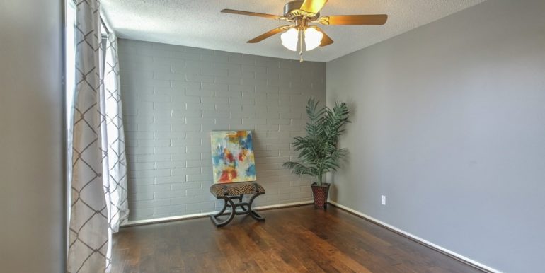 Liberty Towers Tulsa Condo For Sale | 1502 S Boulder Avenue #21L | Unique Properties OK | 015_Bedroom