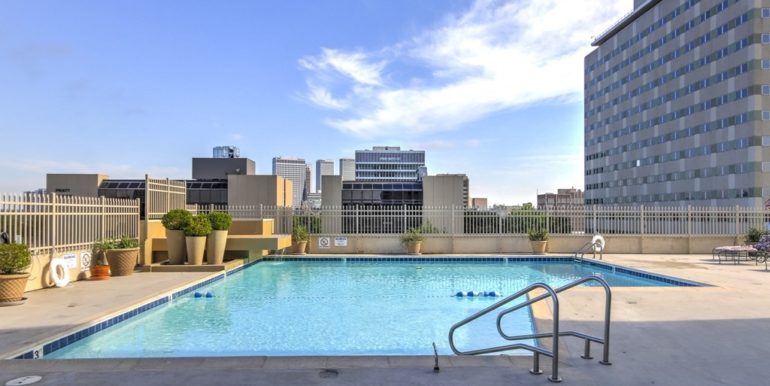 Liberty Towers Tulsa Condo For Sale | 1502 S Boulder Avenue #21L | Unique Properties OK | 023_Pool