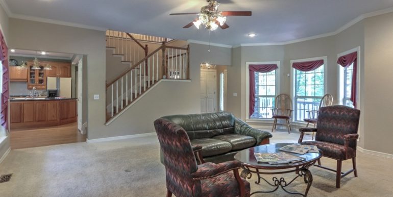 Owasso Real Estate for Sale | 18508 E 96th St N Owasso | Unique Properties | 011_Living Room