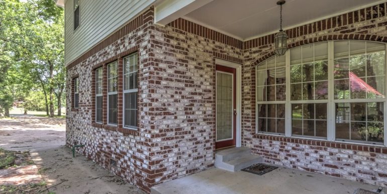 Owasso Real Estate for Sale | 18508 E 96th St N Owasso | Unique Properties | 033_Back Patio