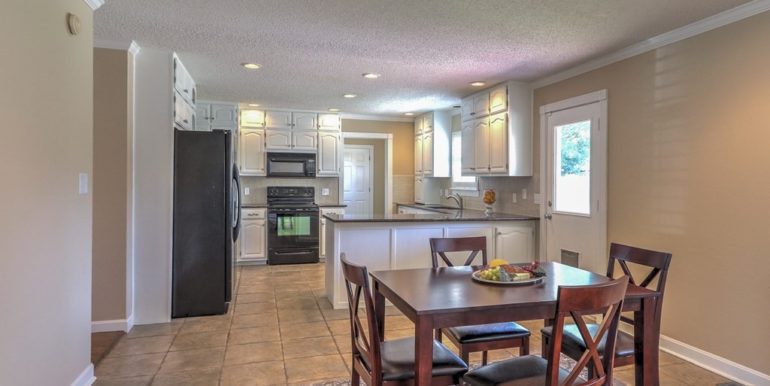 Owasso Real Estate for Sale | 12712 E 78th Street North | Unique Properties | 008_Dining Room