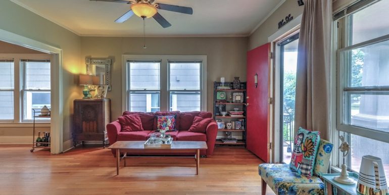 Owen Park Real Estate for Sale | 508 N Quanah Ave Tulsa | Unique Properties | 008_Living Room