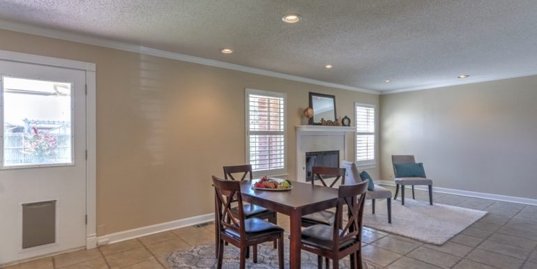 Owasso Real Estate for Sale | 12712 E 78th Street North | Unique Properties | 009_Dining Room