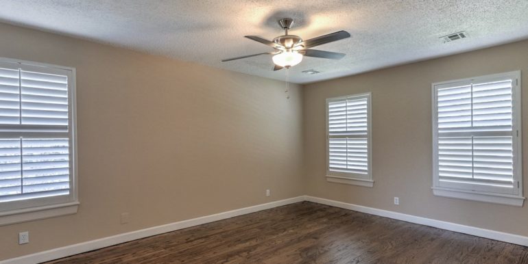 Owasso Real Estate for Sale | 12712 E 78th Street North | Unique Properties | 017_Master Bedroom