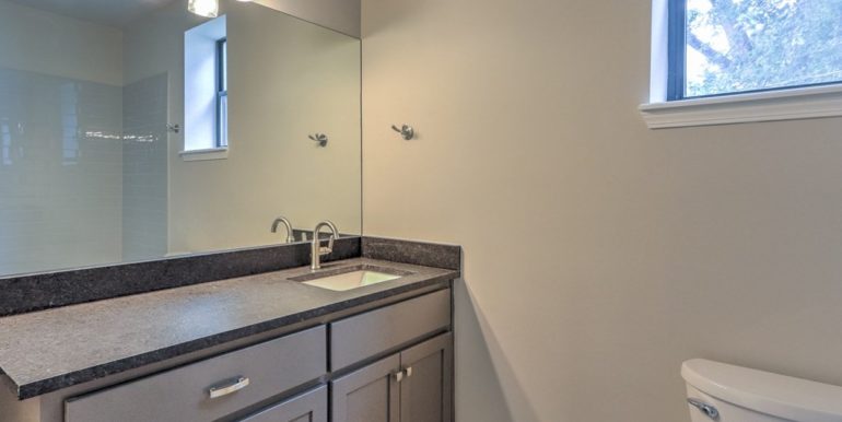 Midtown Tulsa Real Estate for Sale | 3547 S Louisville Ave | Unique Properties | 018_Master Bathroom