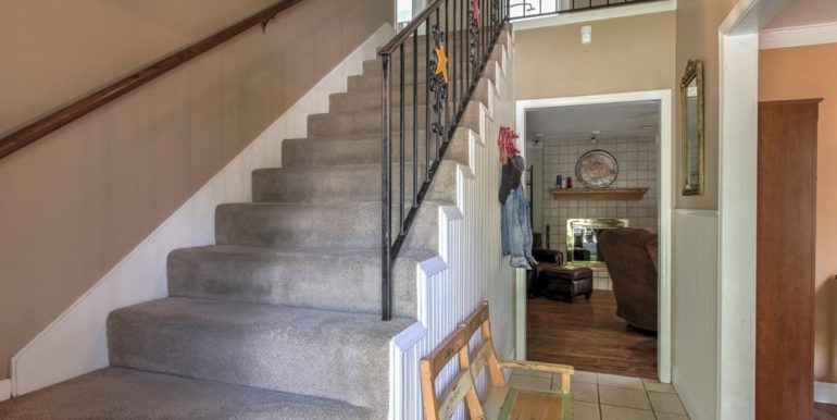 Tulsa Real Estate for Sale | 10210 E 23rd Place | Unique Properties | 003_Stairway