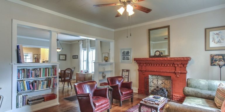 Owen Park Real Estate For Sale | 1703 W Mathew Brady Street Tulsa | Unique Properties | 006_Living Room