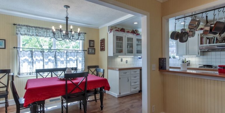 Tulsa Real Estate for Sale | 10210 E 23rd Place | Unique Properties | 012_Dining Room