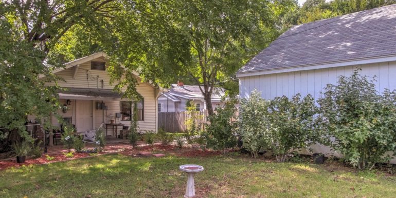 Owen Park Real Estate For Sale | 1703 W Mathew Brady Street Tulsa | Unique Properties | 026_Back Yard