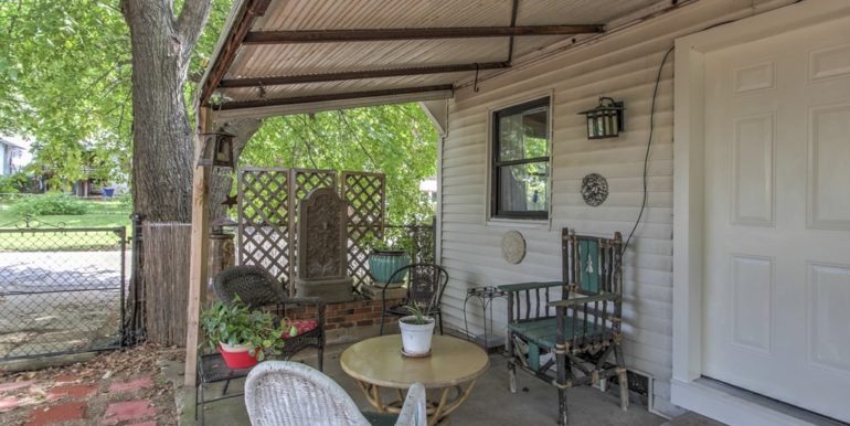 Owen Park Real Estate For Sale | 1703 W Mathew Brady Street Tulsa | Unique Properties | 028_Back Patio