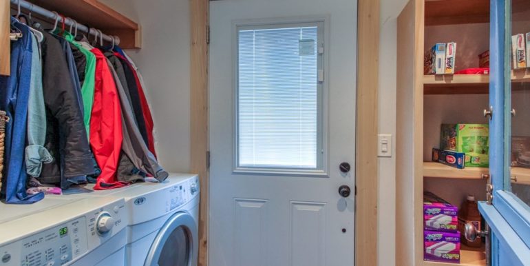 033_Laundry Room