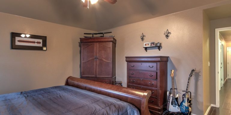 Tulsa Real Estate for Sale | 9028 E 99th Street | Unique Properties | 019_Master Bedroom