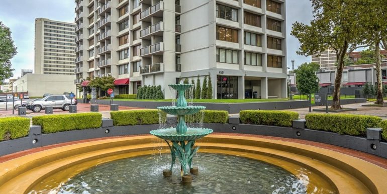 001_Fountain and Front of Building