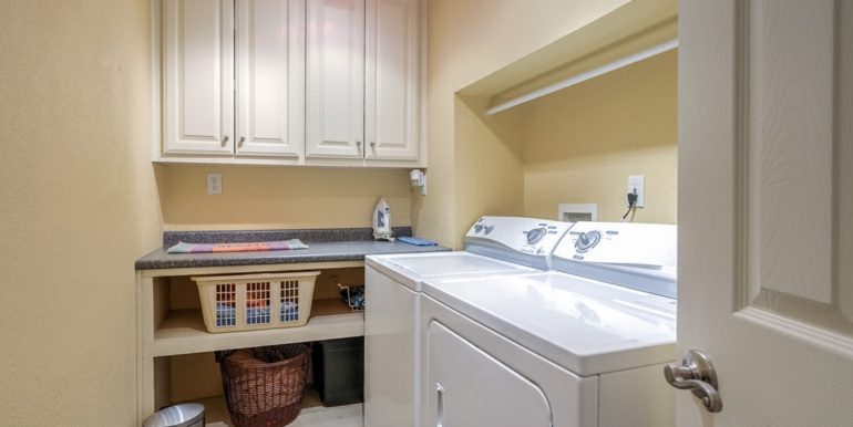 025_Laundry Room